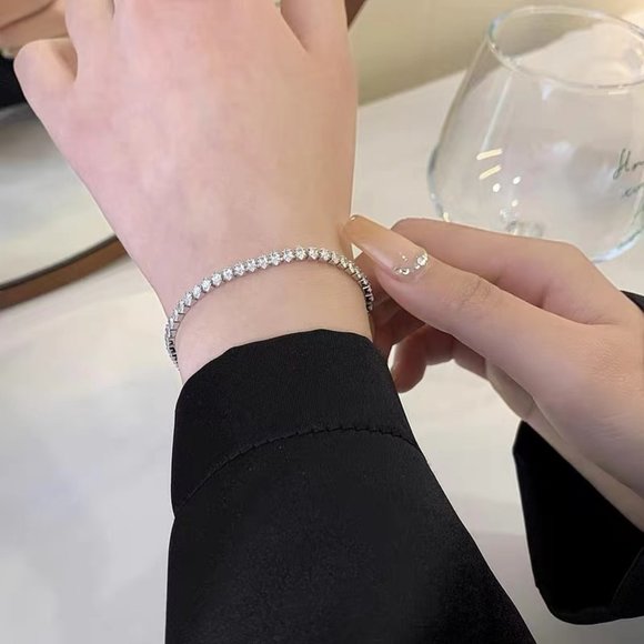 Delicate zircon bracelet girl - Picture 3 of 5